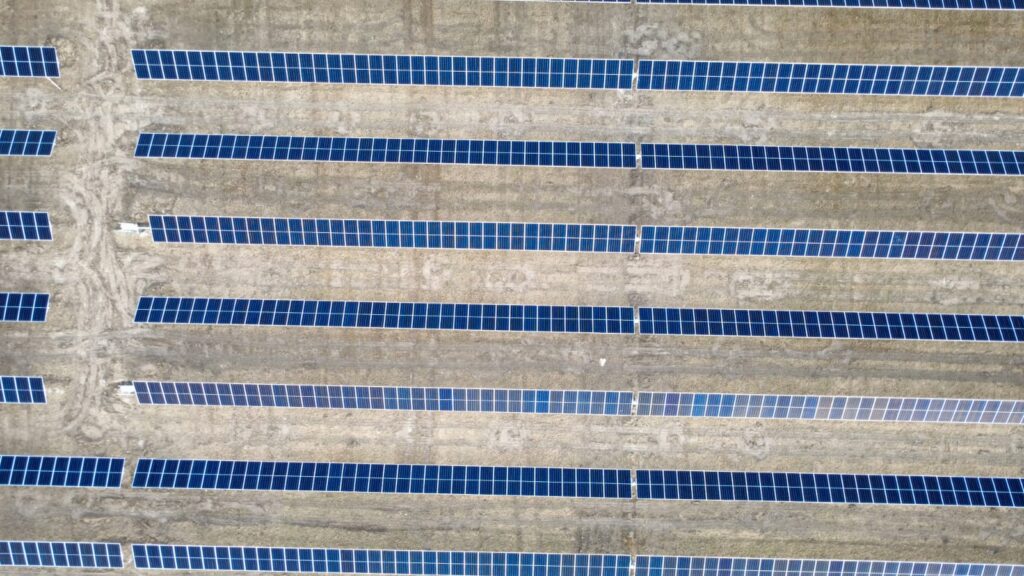 Discover how KXS Energy’s 6 MW tracker-based solar field in Austria achieves 20% higher efficiency than traditional fixed systems.